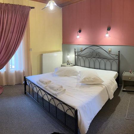 Guesthouse Sinoi Вітіна Екстер'єр фото