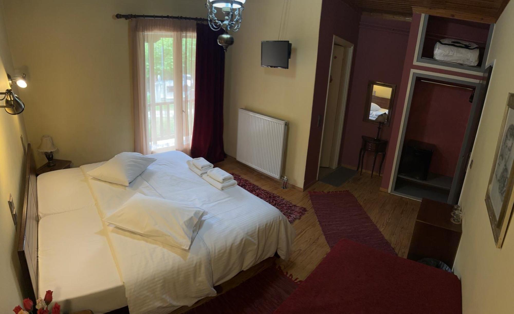 Guesthouse Sinoi Вітіна Екстер'єр фото