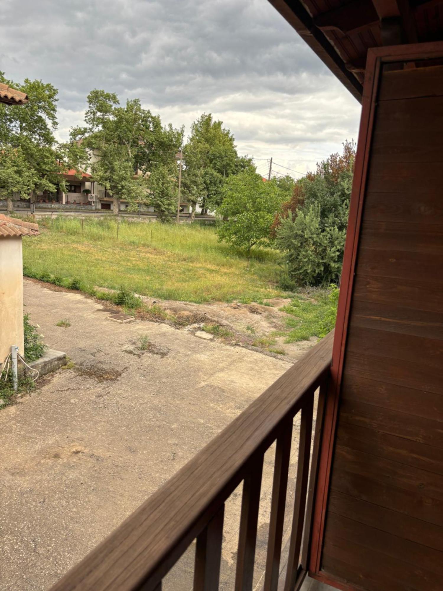Guesthouse Sinoi Вітіна Екстер'єр фото